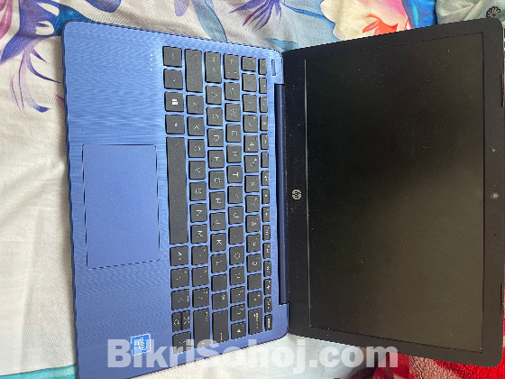 HP Stream 11 Laptop (Model: 11-ak0513sa)